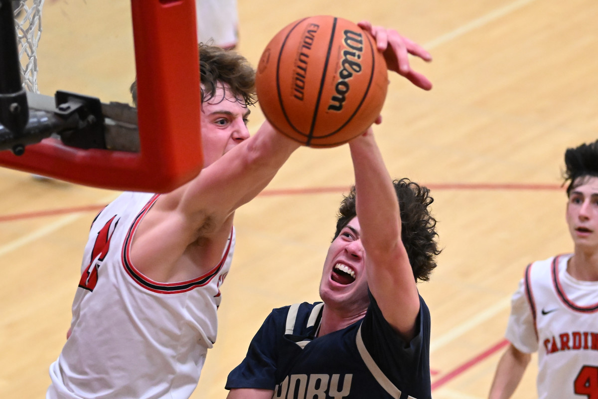 Lincoln Canby boys basketball Leon Neuschwander 35